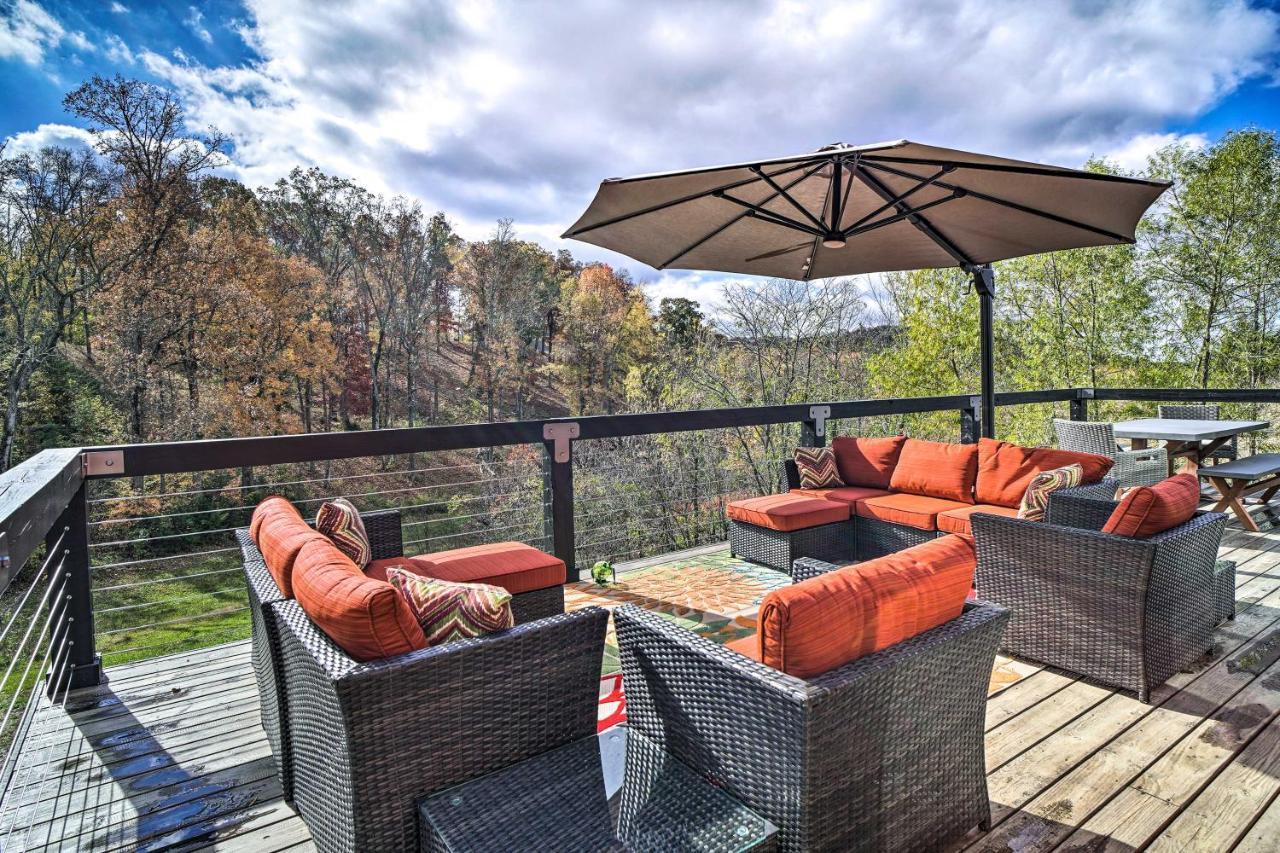 Spacious Sevierville Home With Hot Tub! Экстерьер фото