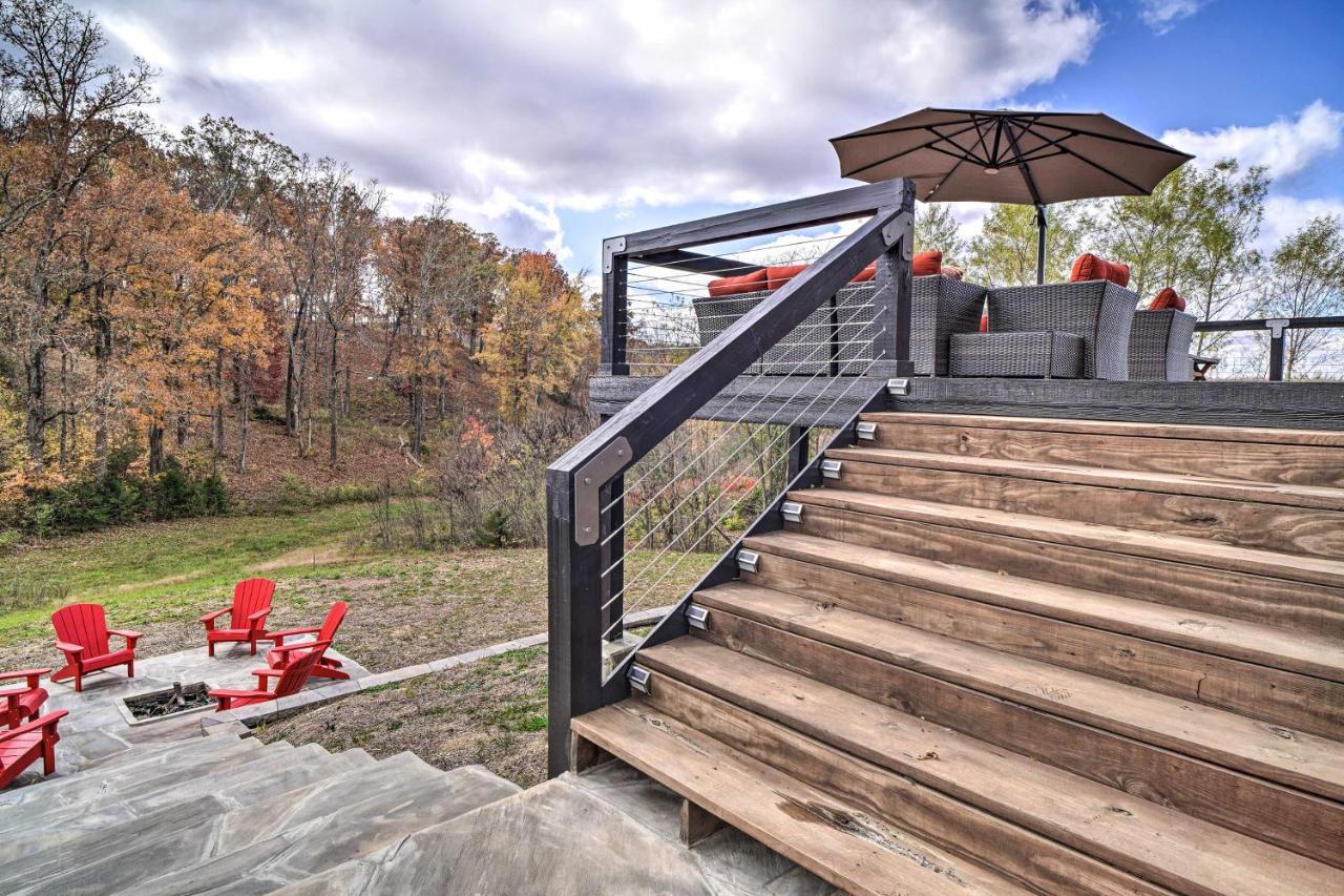Spacious Sevierville Home With Hot Tub! Экстерьер фото
