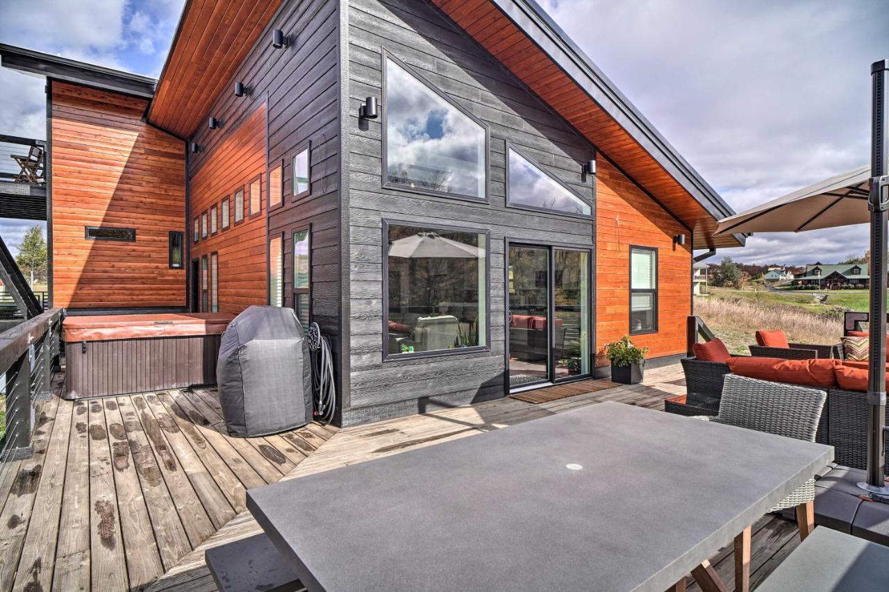 Spacious Sevierville Home With Hot Tub! Экстерьер фото